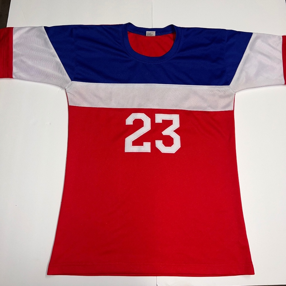 CARLI LLOYD US Red Team Soccer Jersey USA. LEAF COA size L